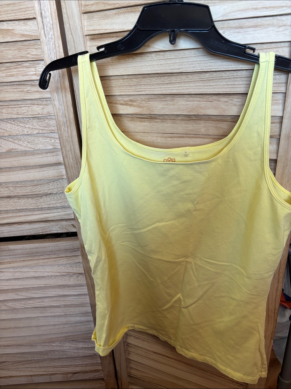Yellow Women's Amber Sun Scoop Neck Tank Top Large